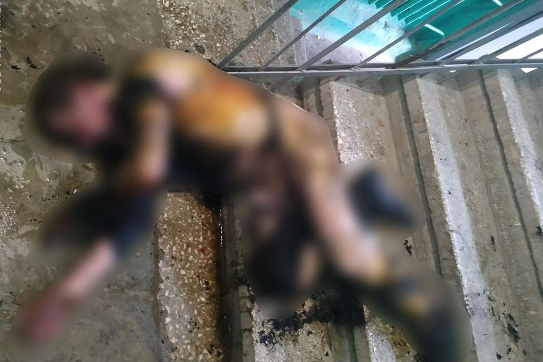 Жительница Березовского потушила у дверей своей квартиры горящего мужчину - Фото 1