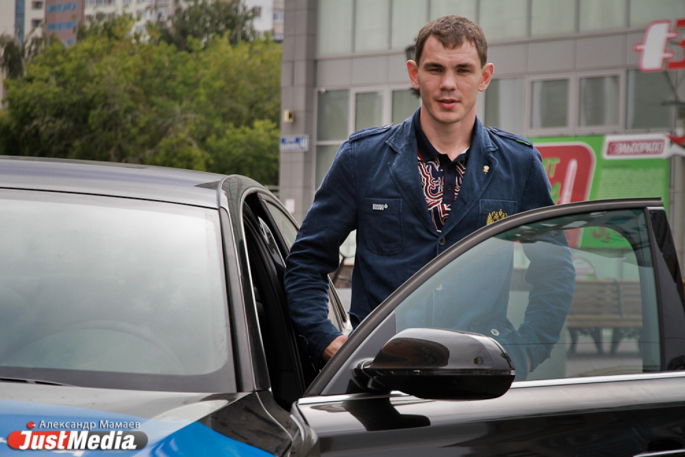 «Сталин – человек, который управлял половиной мира». Олимпийский чемпион Мехонцев ответил комментатору Губерниеву - Фото 1