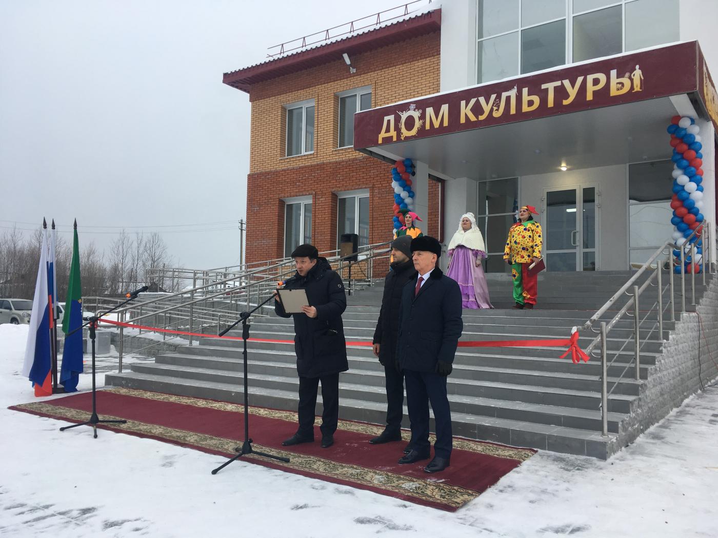 В Пелыме открыли Дом культуры с библиотекой и хореографическим залом за 100 млн рублей - Фото 1