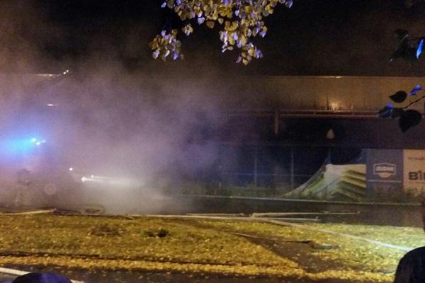 Ночью в Екатеринбурге произошел пожар в гипермаркете «Дом» - Фото 2