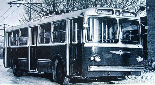 «Уже миллиардный пассажир, а линии все равно прокладывали вручную». Как работал свердловский троллейбус в начале 1970-х в спецпроекте «Е-транспорт» - Фото 4