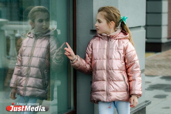  Полина Губина, восьмилетняя гимнастка: «У человека при любой погоде должно быть хорошее настроение». В Екатеринбурге 0 градусов - Фото 2