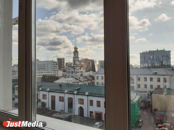  «Ни в коем случае, как у Симановского». JustMedia.ru оценил помещения новой гордумы Екатеринбурга - Фото 4