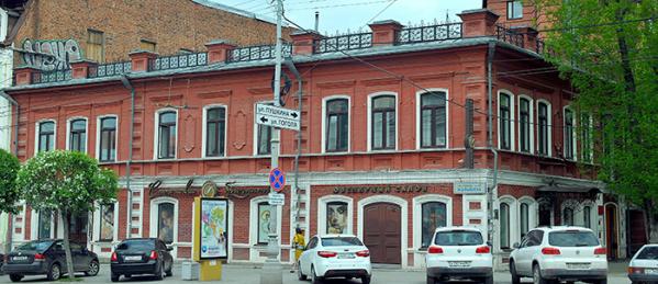 История дома Петрова на Покровском проспекте в Екатеринбурге, где лечили зубы, торговали лекарствами и керосином  - Фото 8
