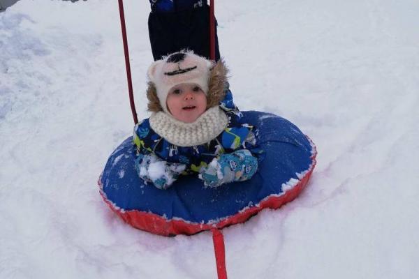 Ирина Корнева, мама троих детей: «Зима обычно тянется долго, а в этом году как-то по-другому» В Екатеринбурге -4 градуса - Фото 5