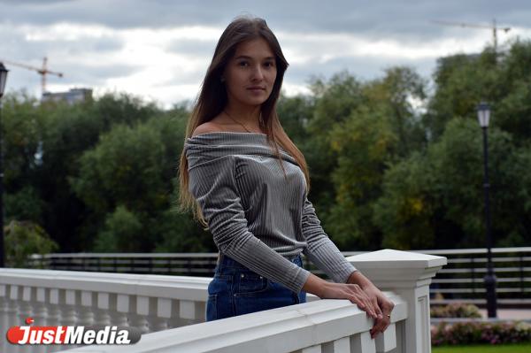 Студентка Виктория Макарова: «Не люблю уральскую осень. Мне надо больше тепла и солнышка». В Екатеринбурге +22 - Фото 6