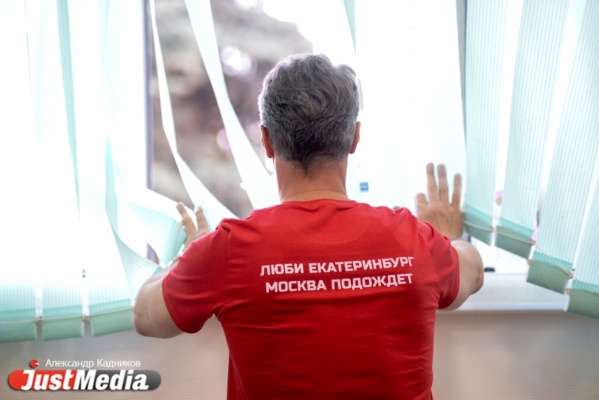 «Здравствуйте, только вы можете помочь нам». Как проходит последний прием у Ройзмана - Фото 1