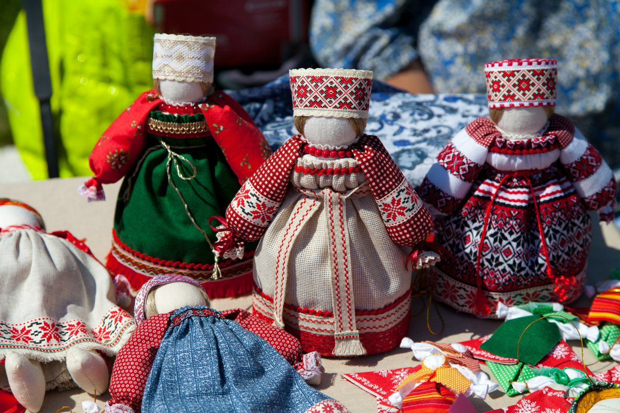 Дегустация блюд, танцы у костра, конкурс камнерезов. На Урале пройдет ярмарка  народных ремесел. Культура - JustMedia.ru, 05.07.2016