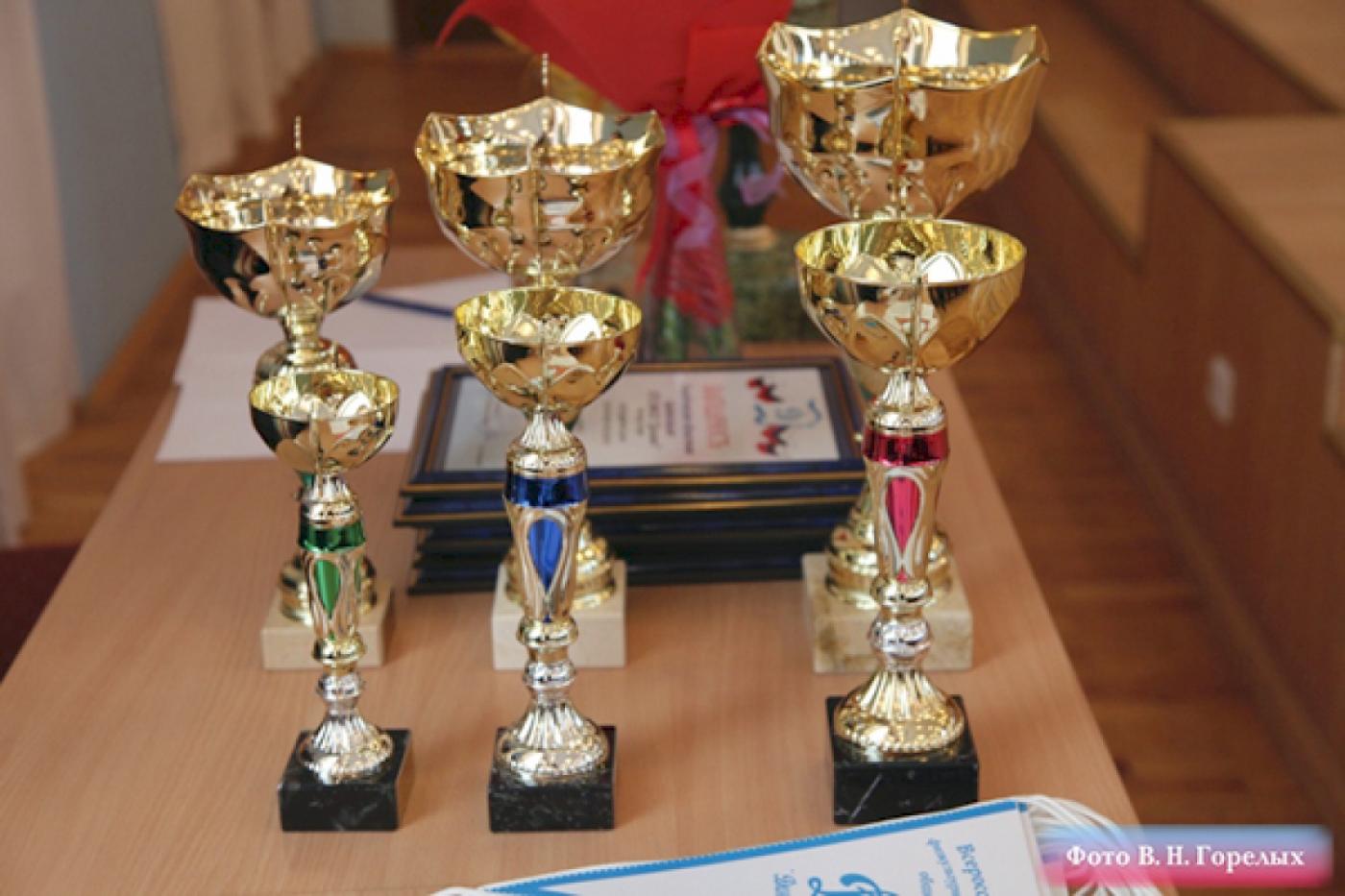 Силовики устроят бег в противогазах и борьбу на руках - Фото 1