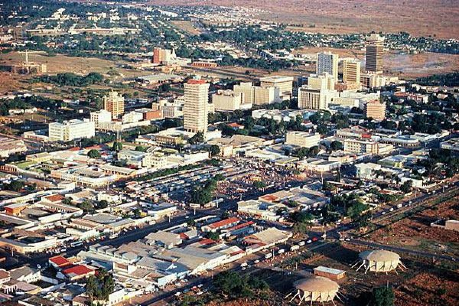 Замбия столица. Замбия столица Лусака. Замбия города Лусака. Лусака Замбия достопримечательности. Замбия столица Лусака фото.