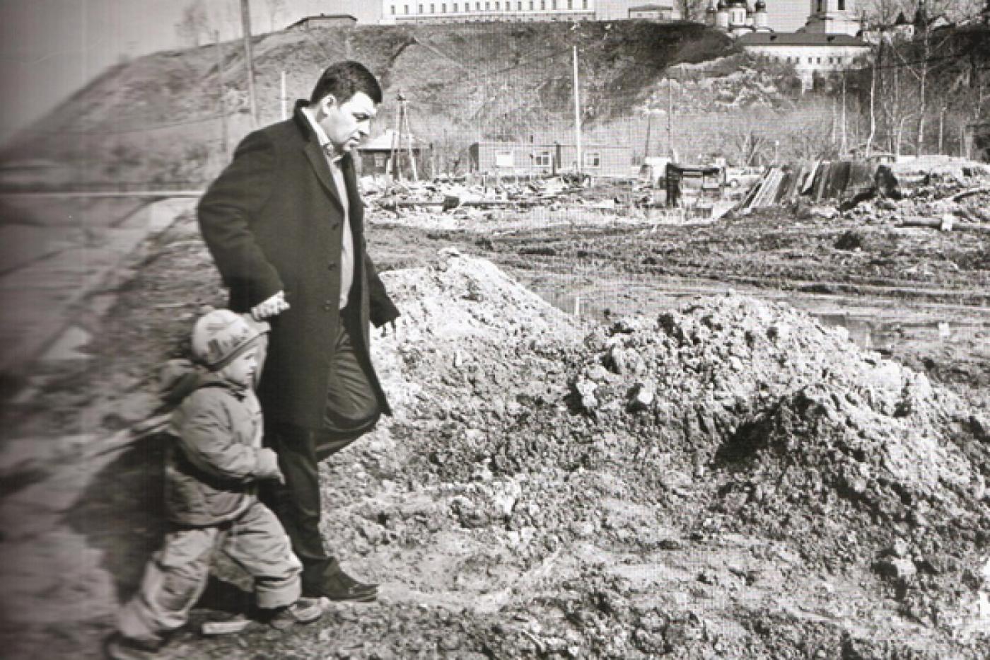 Альшевских порадовал Куйвашева, подарив ему раритетные снимки из прошлого - Фото 1