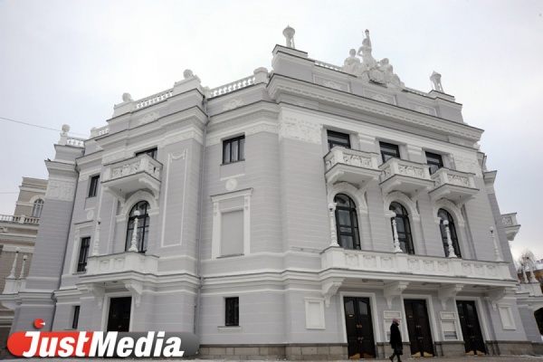 В Екатеринбургском театре оперы и балета появятся танцовщицы изо льда - Фото 1