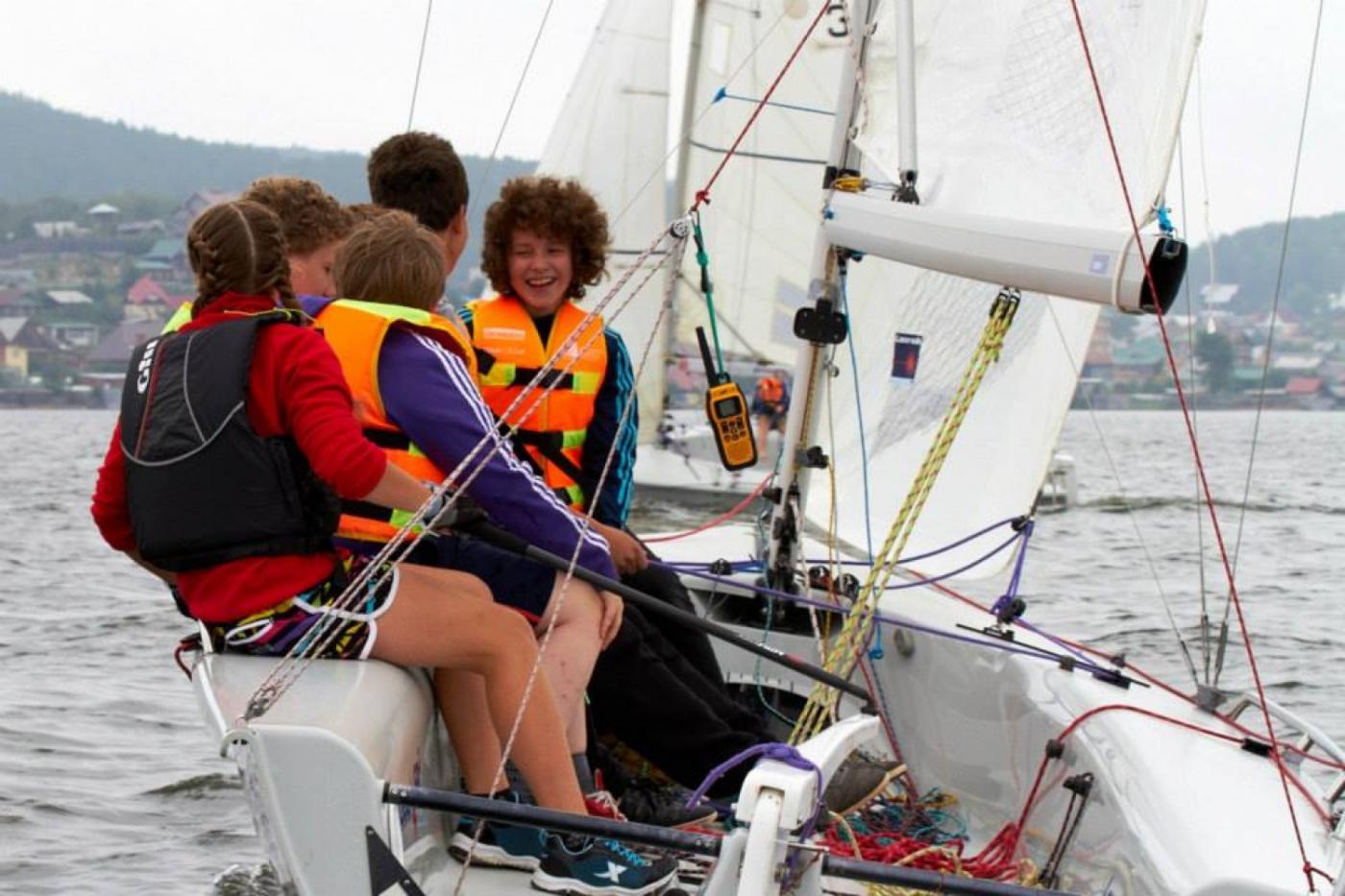 Уральские туристы встретят осень парусной регатой и рыбалкой - Фото 1