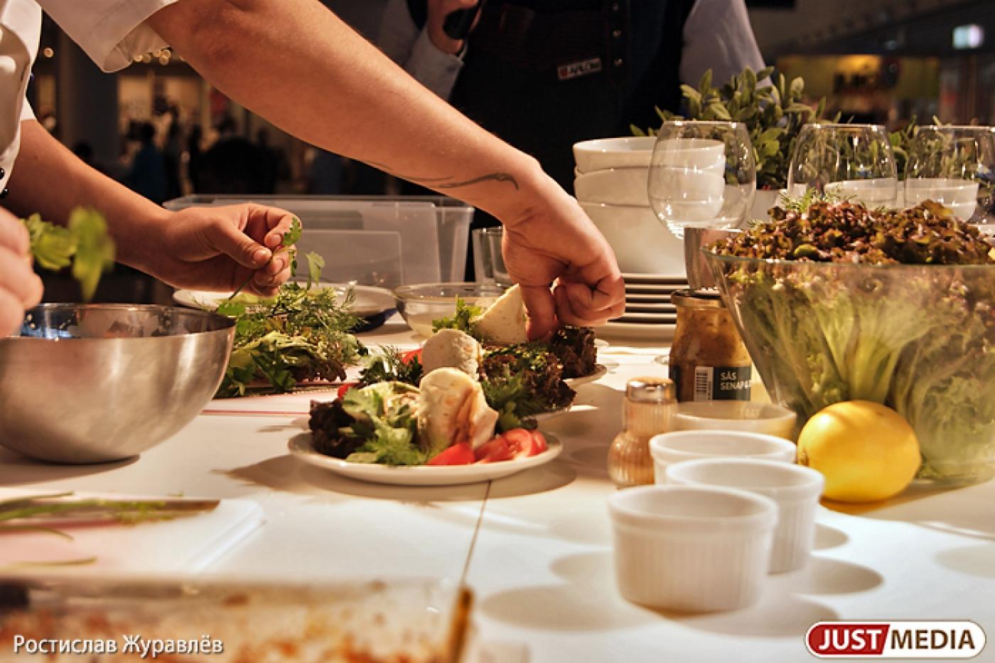 В тренде — фаст-фуд. В Свердловской области с каждым годом открывается все меньше элитных ресторанов - Фото 1