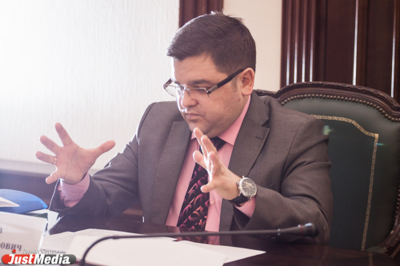 Победа Ройзмана еще неочевидна. Избирком может аннулировать результаты голосования по некоторым участкам из-за большого количества нарушений - Фото 1