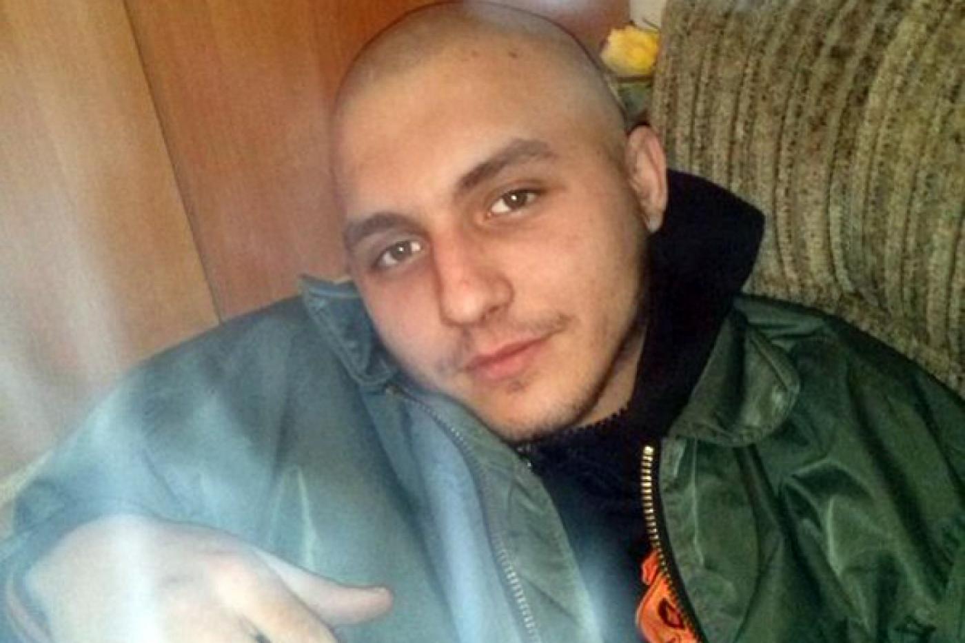 Полиция разыскивает активного участника экстремистской группировки - Фото 1