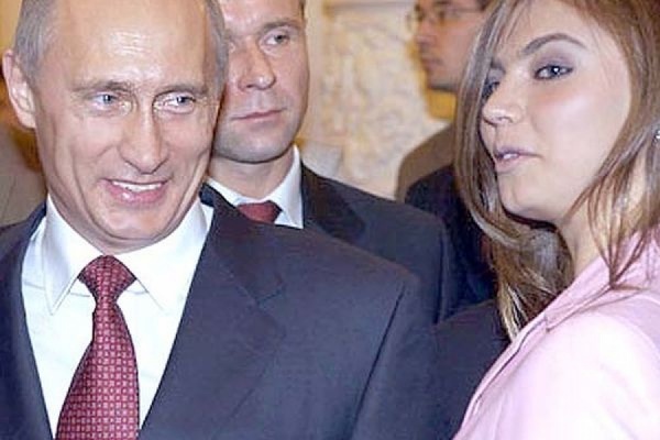 Венчание путина и кабаевой на валдае фото