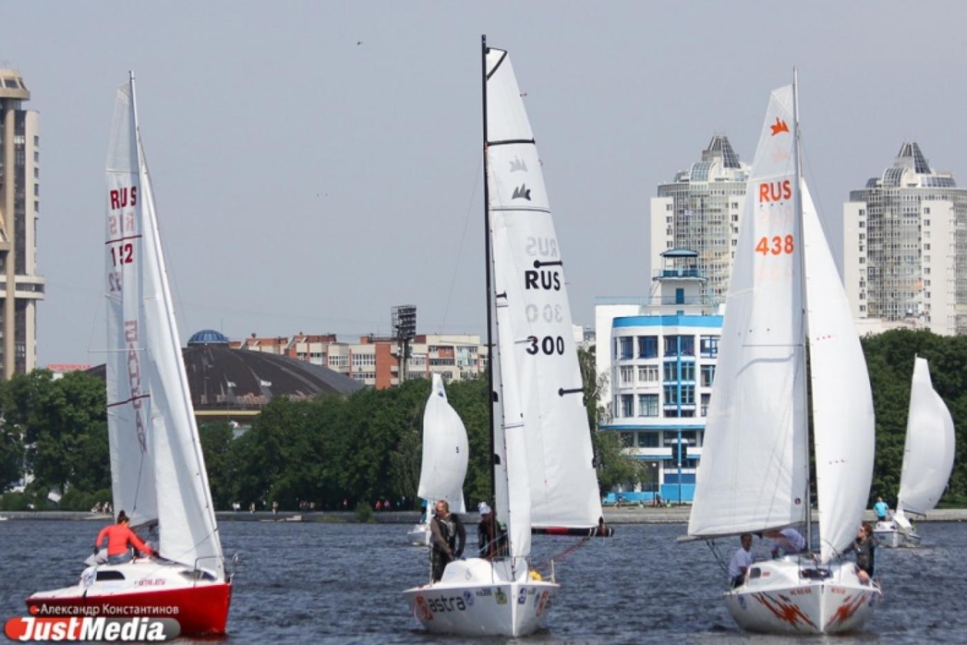 Городской пруд украсят около десятка яхт - Фото 1