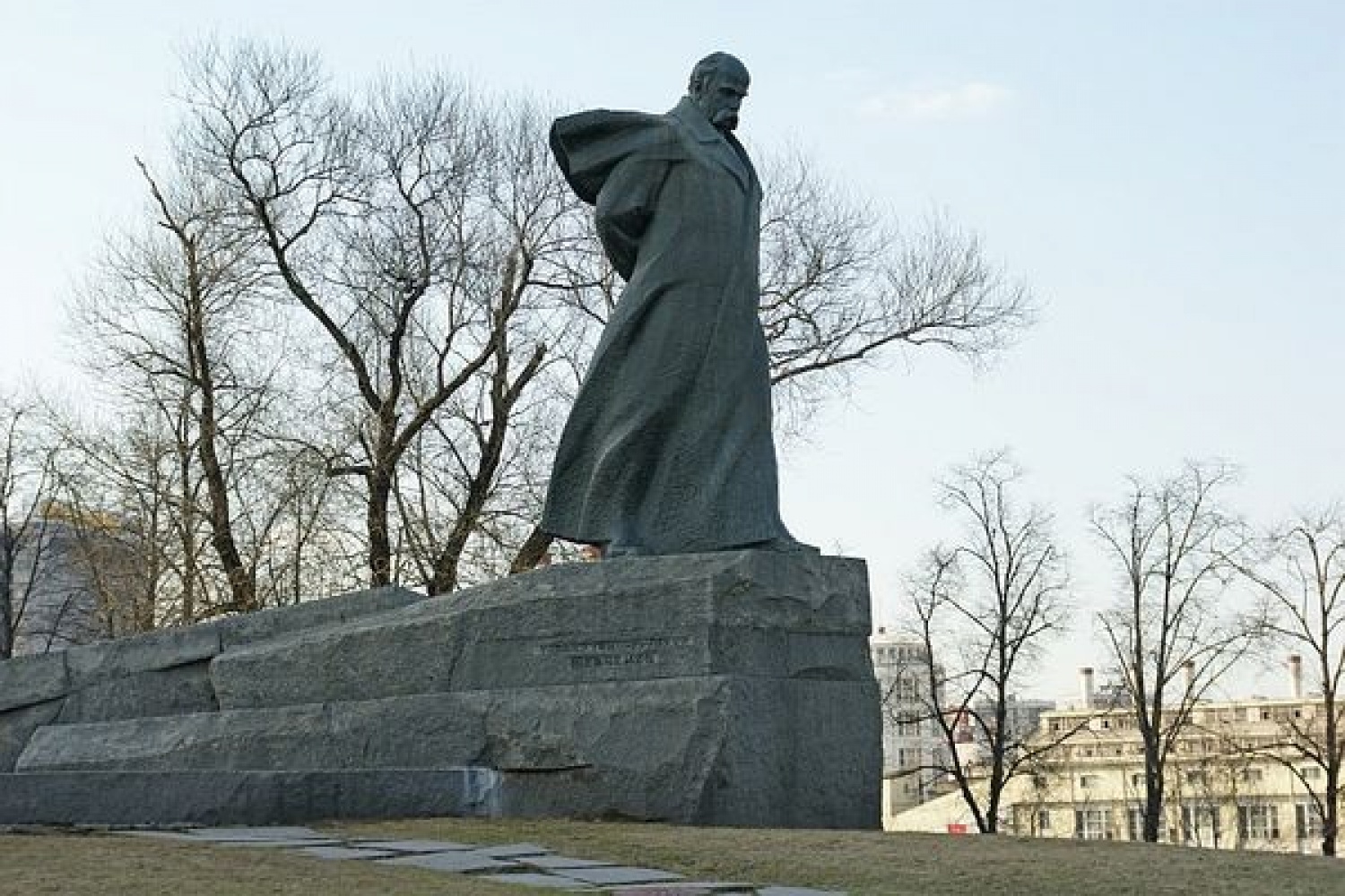 Памятник шевченко в москве фото