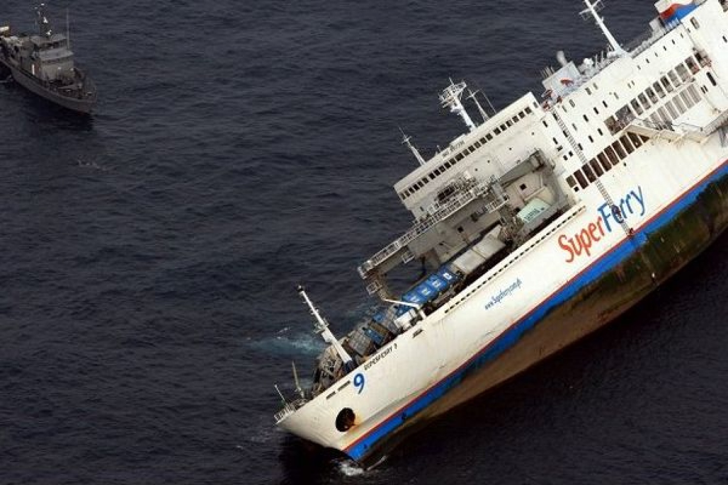 Судьба парома. Паром Superferry. Паром суперферри гибель. Джула парома кораблекрушение. Пл-2 паром.