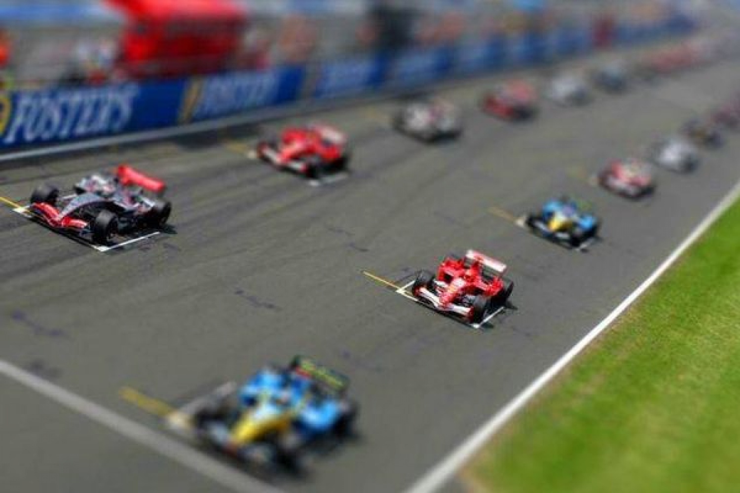 Гонки начинаются. Старт f1. Формула 1 старт. Старт гонки ф1. F1 start Grid.