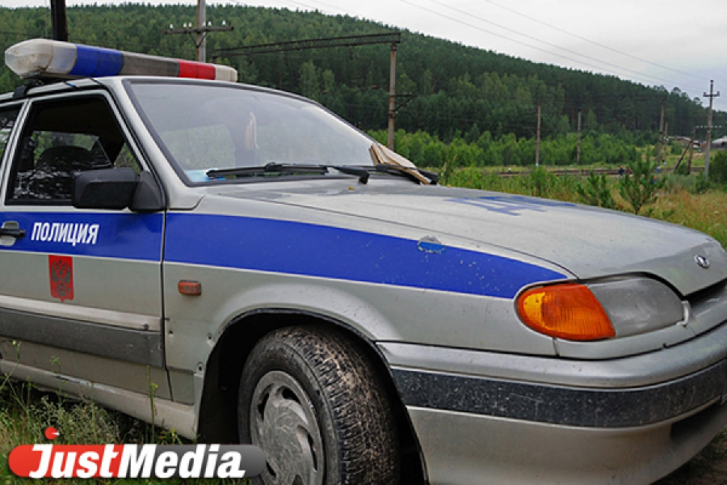 В Североуральске женщина-полицейский остановила угонщиков с помощью оружия.  Происшествия - JustMedia.ru, 22.07.2014