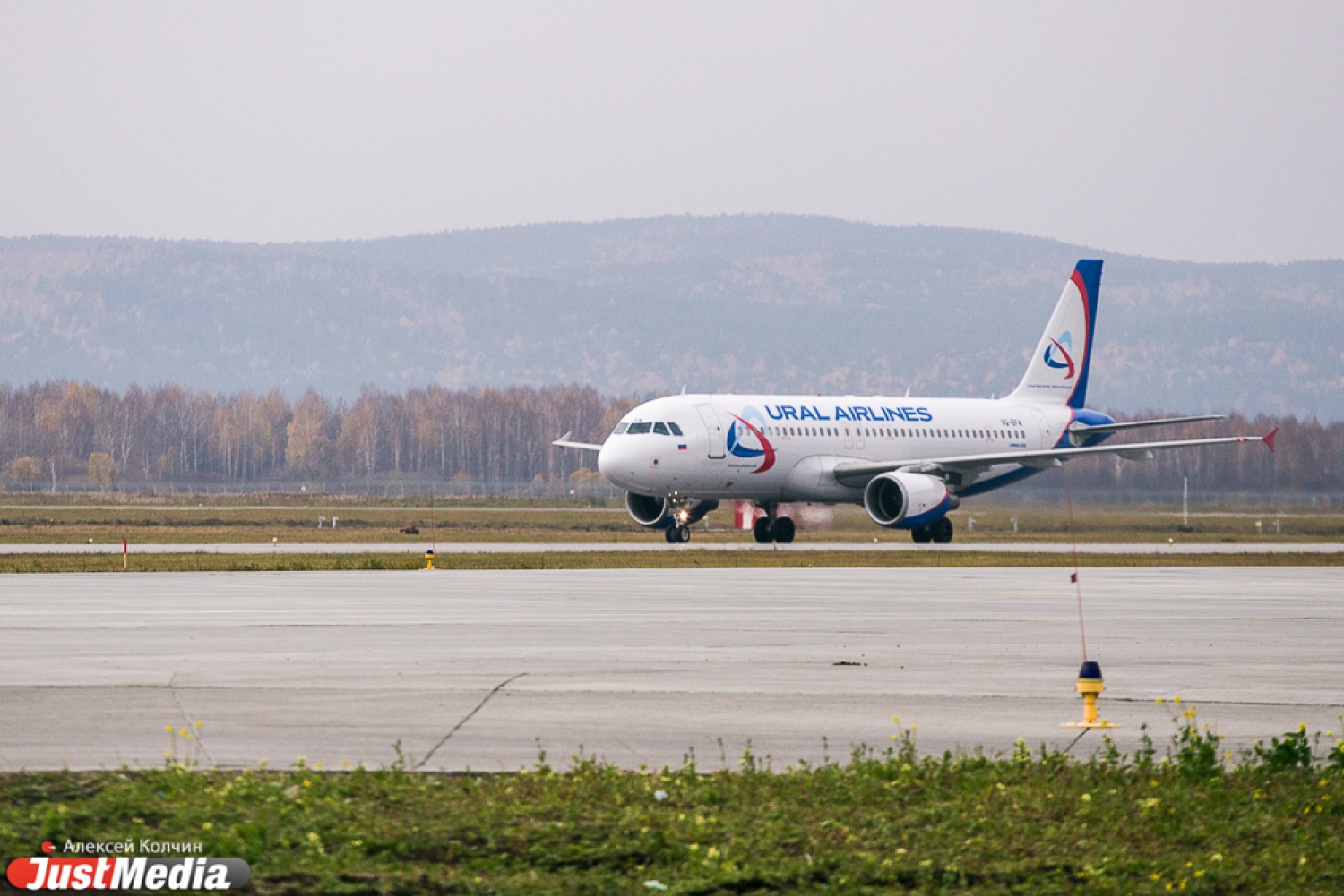 Рейс екб сочи. Уральские авиалинии Сочи. Уральские авиалинии борт 076. Уральские авиалинии авиалинии самолеты. Самолеты якутских авиалиний.