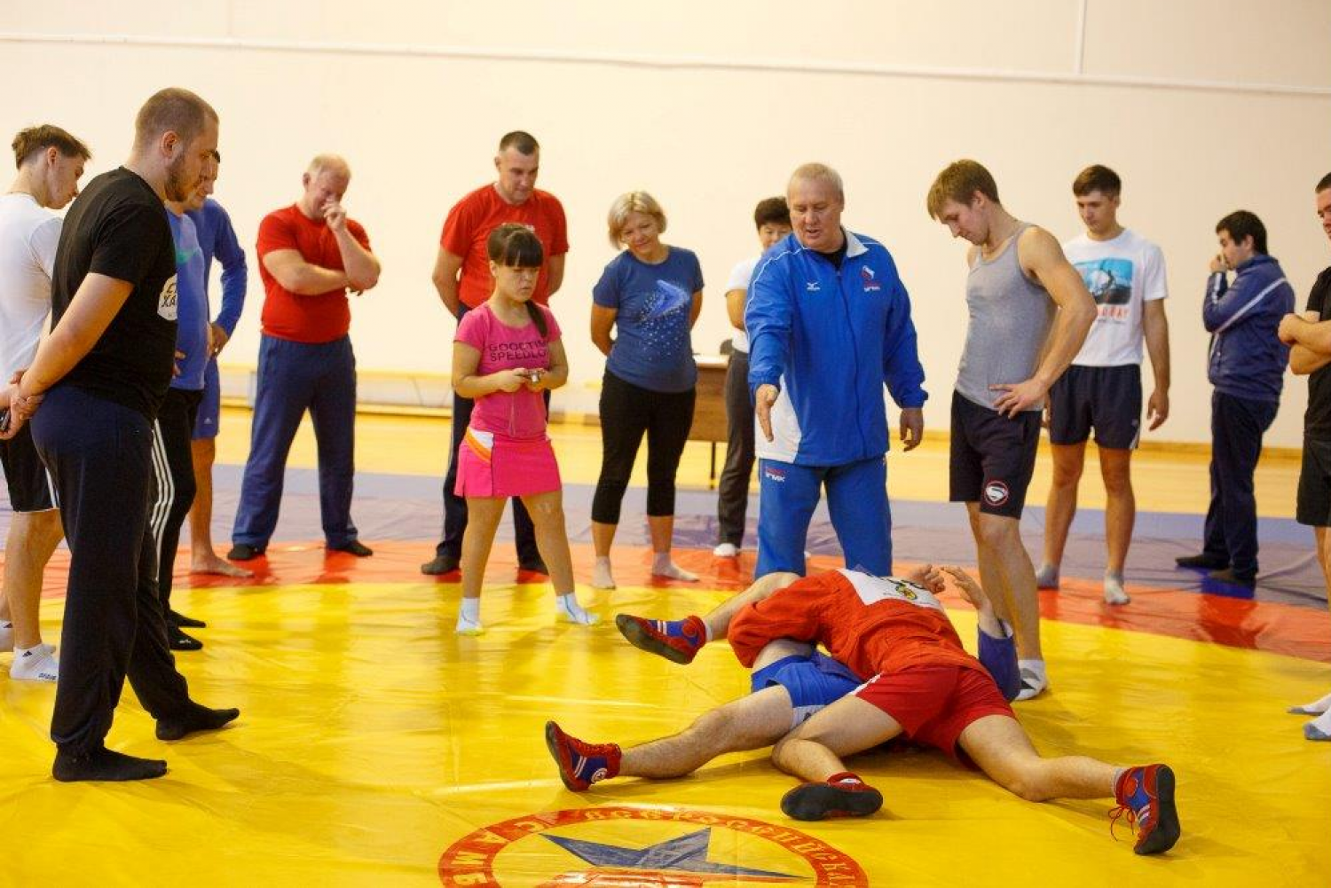 Спорт в верхней пышме. Дворец самбо верхняя Пышма преподаватели. Самбо верхняя Пышма 3 школа. Школа 33 верхняя Пышма учителя. Школа 1 верхняя Пышма учителя.