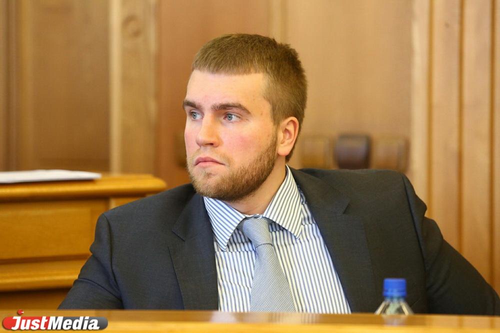 Версия ЛДПР: На празднике двора эсеры побили либерал-демократов - Фото 1