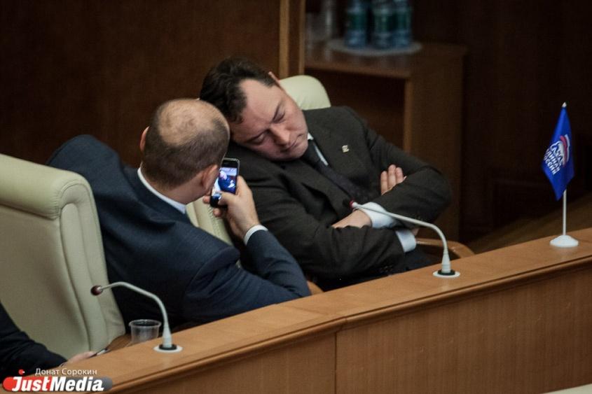 Свердловские единороссы могут остаться без главного спонсора. Суд арестовал имущество сети аптек «Радуга» - Фото 1