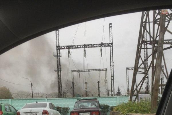 Из-за аварии на подстанции без света осталось более 10 000 екатеринбуржцев - Фото 1