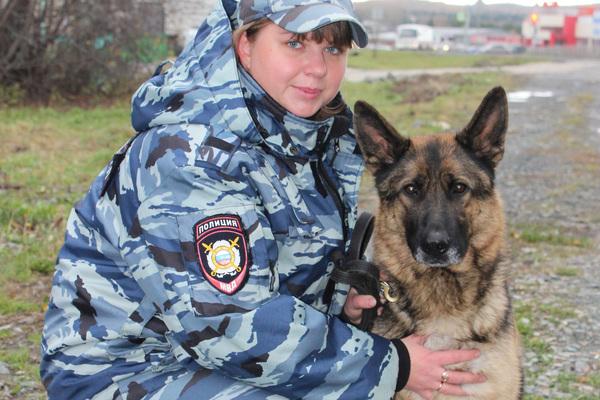 ФСБ проводит обыски в кинологической службе регионального полицейского главка - Фото 1