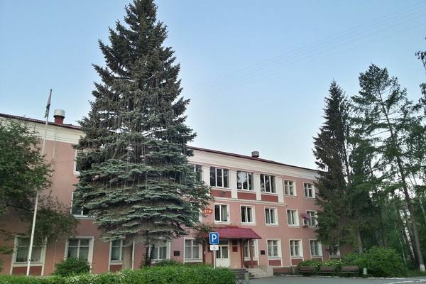 Асбестовские депутаты требуют силовиков завести уголовку на собственного спикера - Фото 1