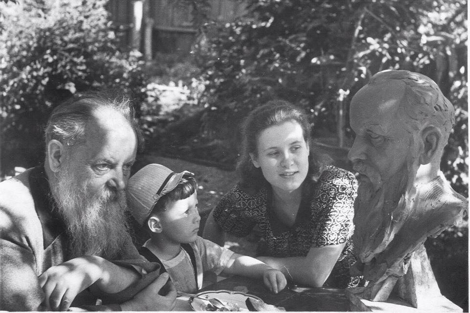 Екатеринбуржцам покажут сад Бажова, который писатель вместе со своей женой разбил еще в прошлом веке - Фото 1