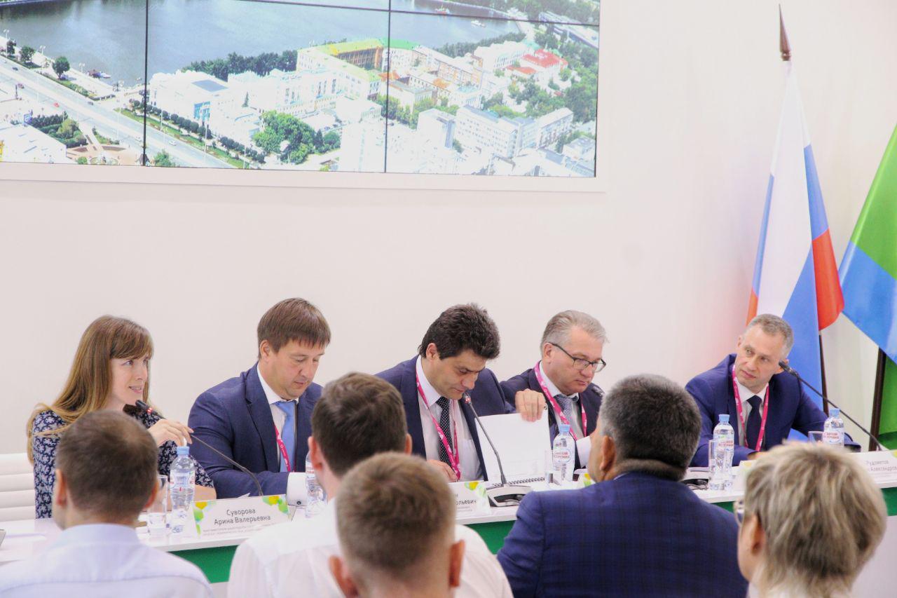 «Выбирать будем из двух». Площадку на месте снесенной телебашни исключат из опросного листа по храму - Фото 1