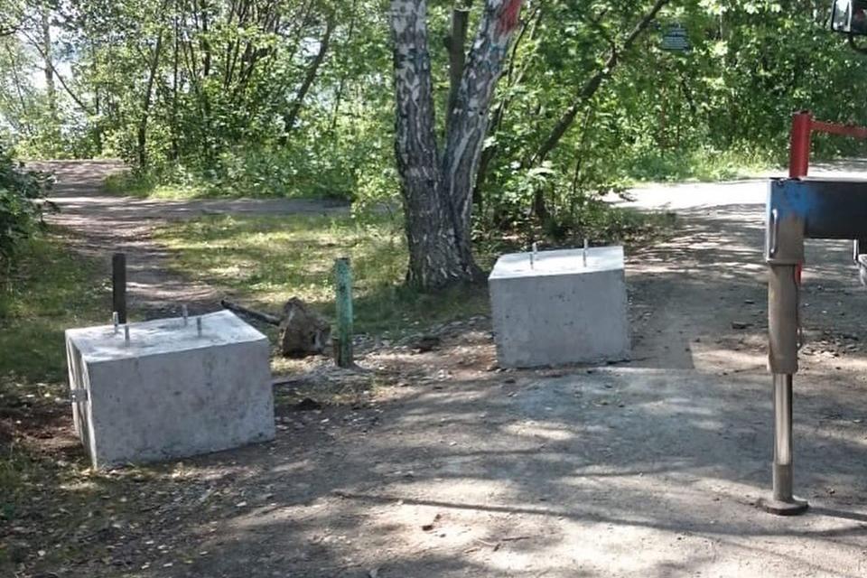 На Шарташе бетонными блоками перегородили подъезды к воде - Фото 1