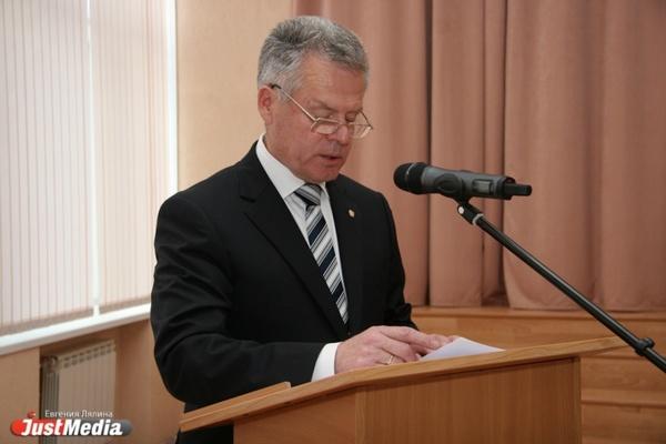 Бывший мэр Каменска-Уральского Астахов получил 8 лет «строгача» за получение взятки - Фото 1