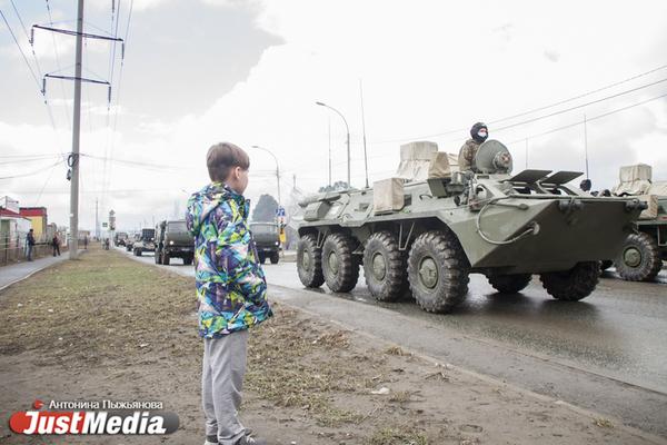 В Екатеринбурге отменили все запланированные репетиции парада Победы - Фото 1