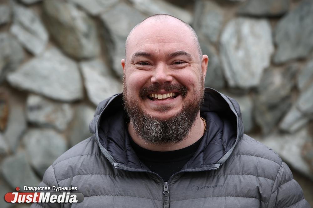 Чемпион мира по пауэрлифтингу Артем Лавров: «Погода на Урале непредсказуема, как движение курса на валютных рынках». В Екатеринбурге +6 градусов - Фото 1