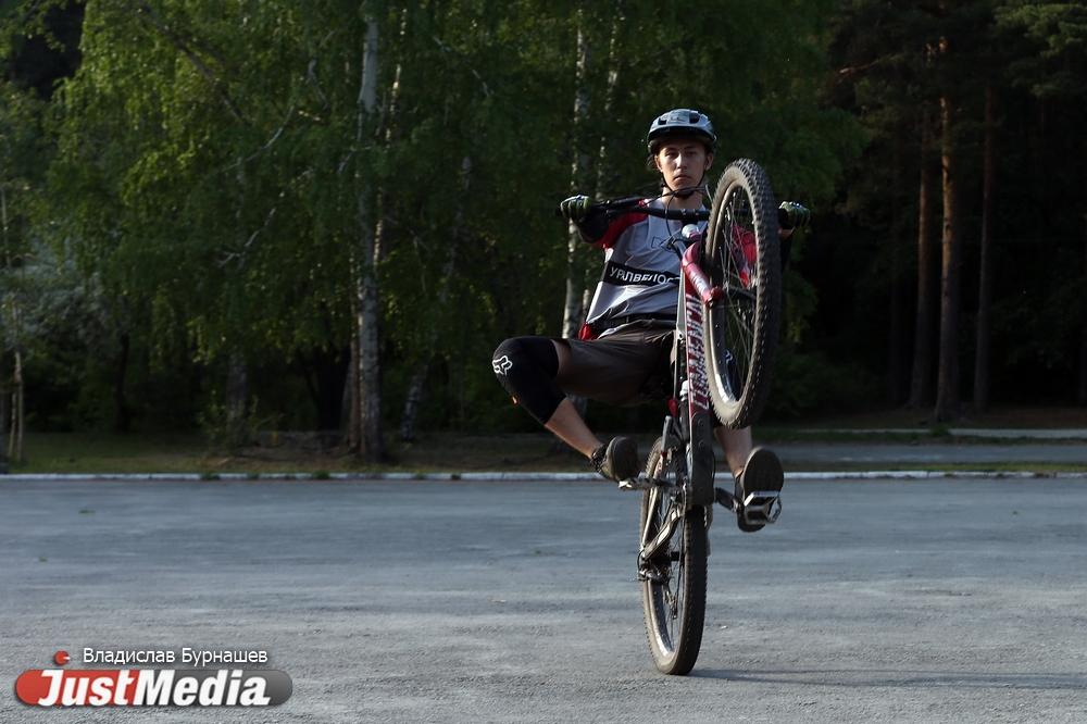 Студент Данил Султанов: «Хорошо катать, когда тепло, особенно с горки». В Екатеринбурге +30 градусов - Фото 1