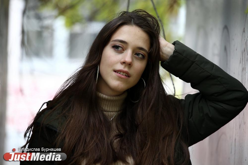 Оксана Афонина, студентка: «Каждое время года по-своему прекрасно». В Екатеринбурге +8 градусов - Фото 1