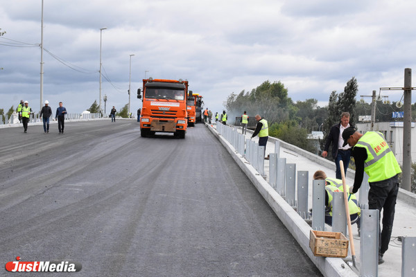 В 2022 году в рамках нацпроекта «Безопасные качественные дороги» в Екатеринбурге отремонтируют 5 улиц - Фото 1