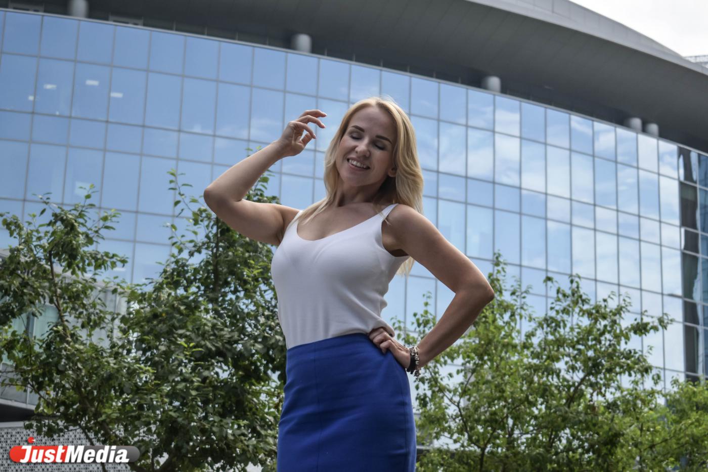 Александра Халдина, помощник руководителя: «Продолжаем греться под лучами солнца!». В Екатеринбурге +24 градуса - Фото 1