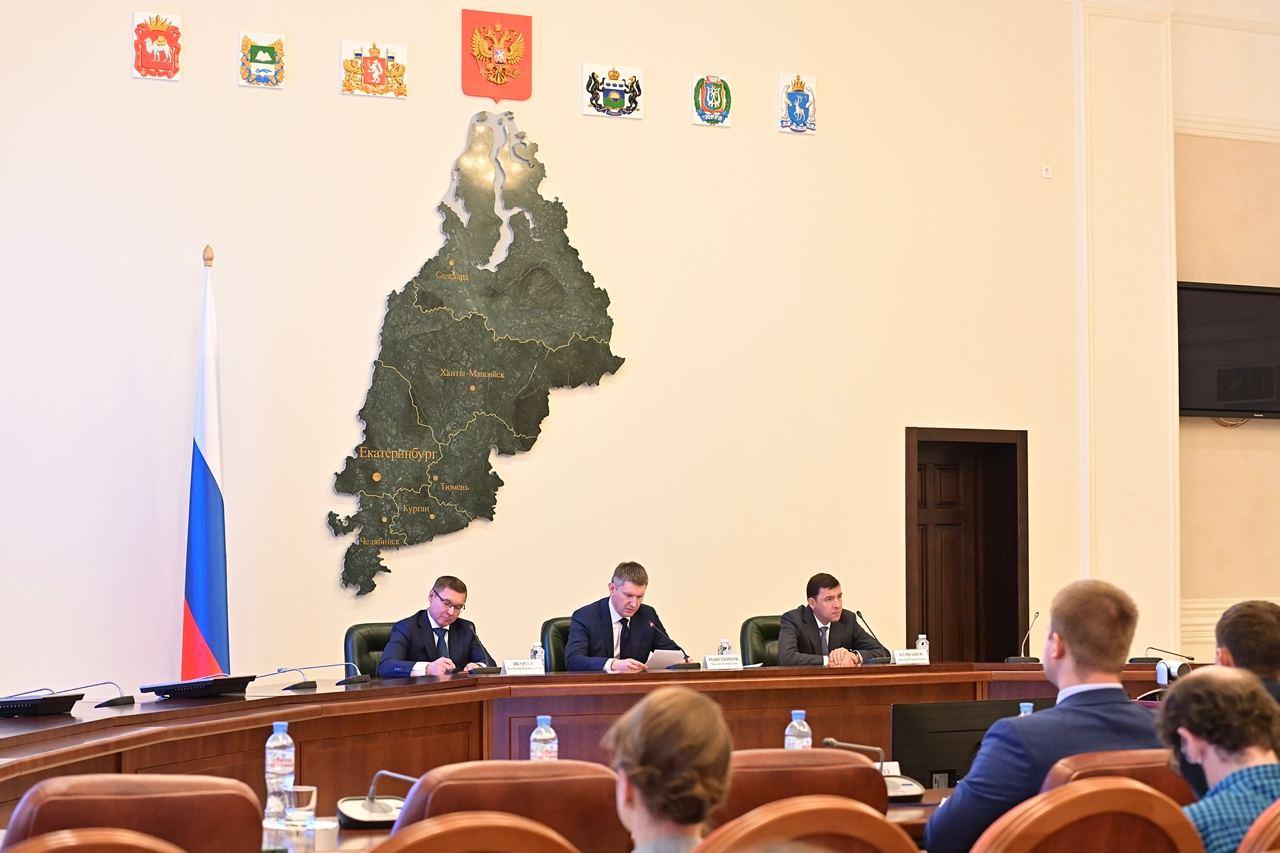 Евгений Куйвашев заявил о стабильной социально-экономической ситуации в Свердловской области - Фото 1