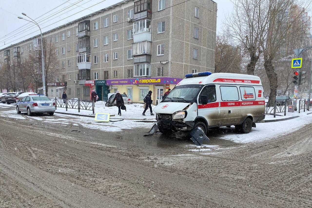 Скорая Екатеринбург авария