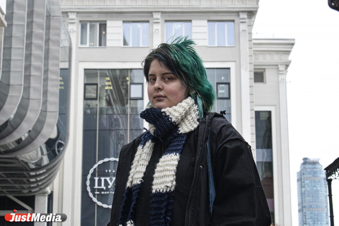 Полина Гибадуллина, студентка: «Я люблю октябрь за прохладу». В Екатеринбурге +9 градусов - Фото 1