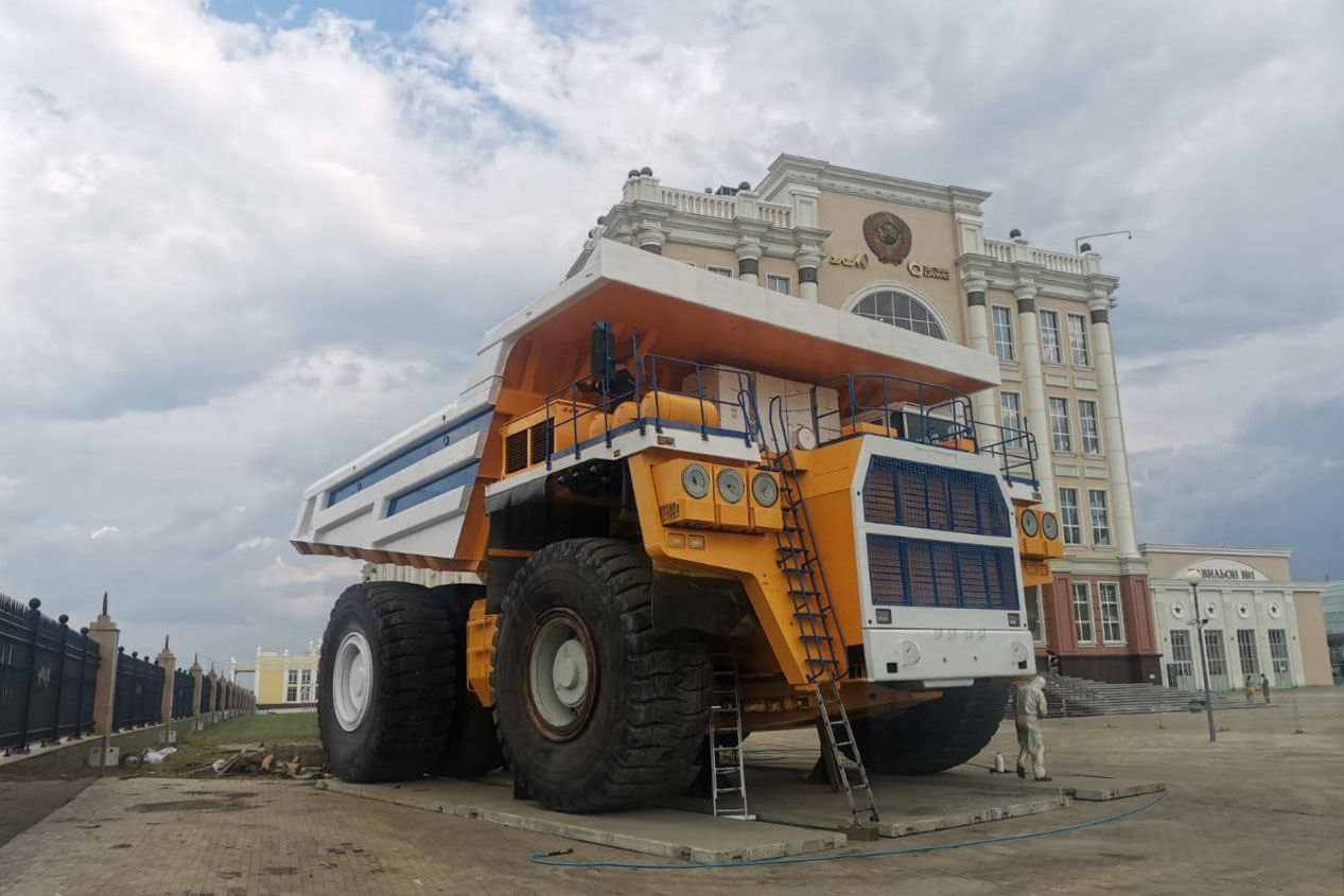 Самый Большой Грузовик В Мире Фото