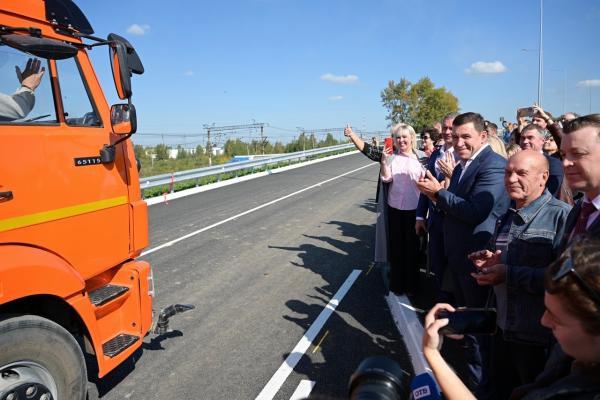 Вдоль нового путепровода в Богдановиче обустроят инфраструктуру для водителей - Фото 1