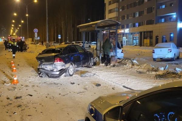 В Академическом в массовом ДТП пострадали три автомобиля и один человек - Фото 1