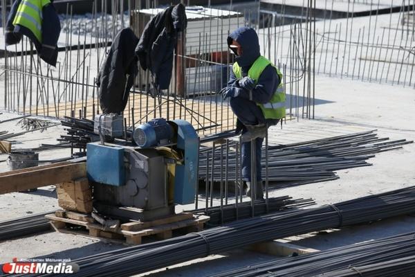 В Екатеринбурге разгорается скандал после рейда по нелегальным мигрантам - Фото 1